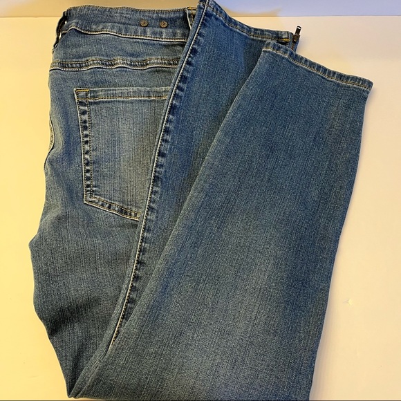 CAbi Womens Light Blue Denim Cropped Zipper Ankle Size 8 Waist 30 - Picture 12 of 12